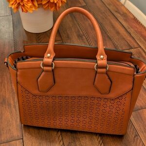 Elegant Tan Handbag